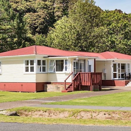 Waitangi Beach Bach 30B Extérieur photo
