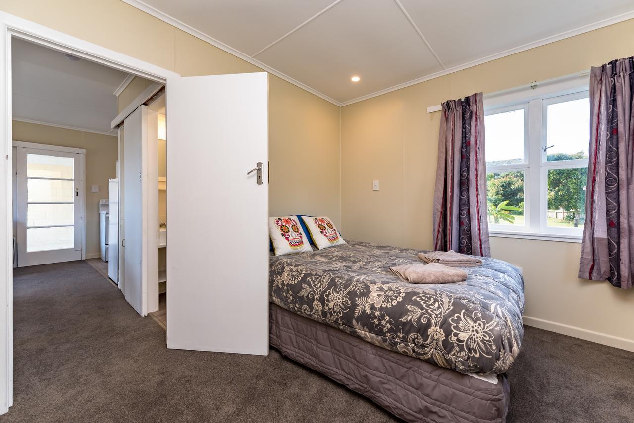 Waitangi Beach Bach 30B Extérieur photo