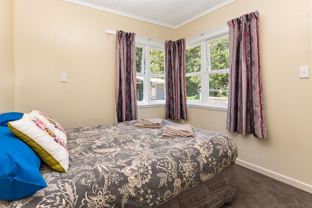 Waitangi Beach Bach 30B Extérieur photo