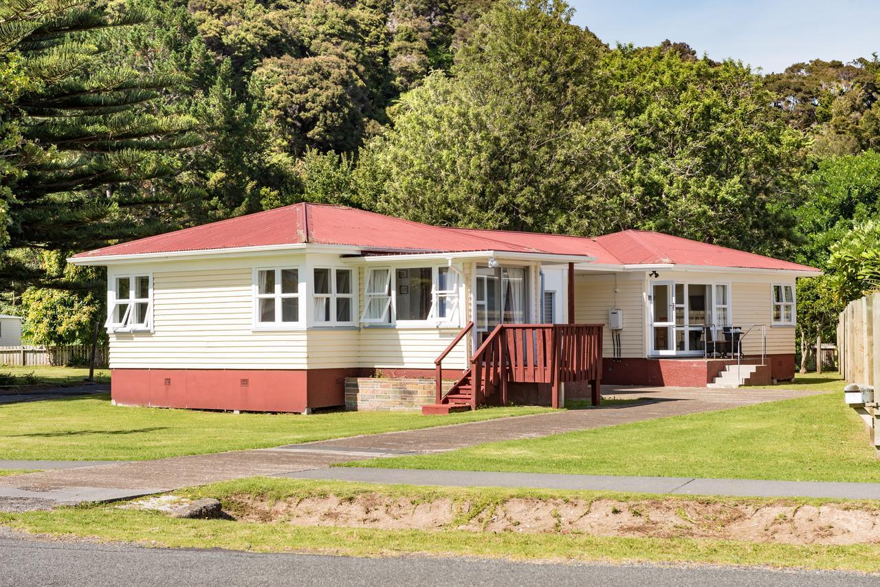 Waitangi Beach Bach 30B Extérieur photo